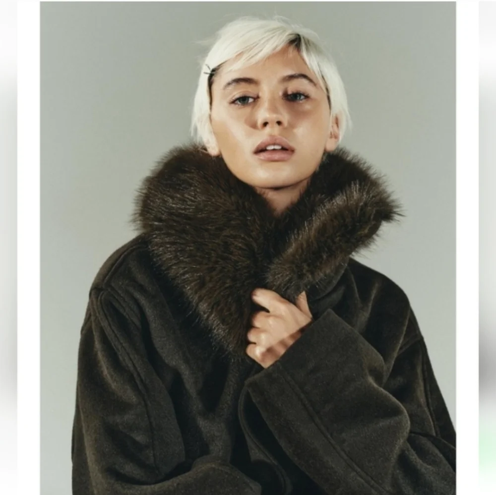 ZARA WOOL BLEND COAT WITH FAUX FUR COLLAR Size S_3